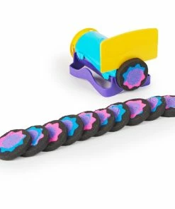 Kinetic Sand Slice N' Surprise