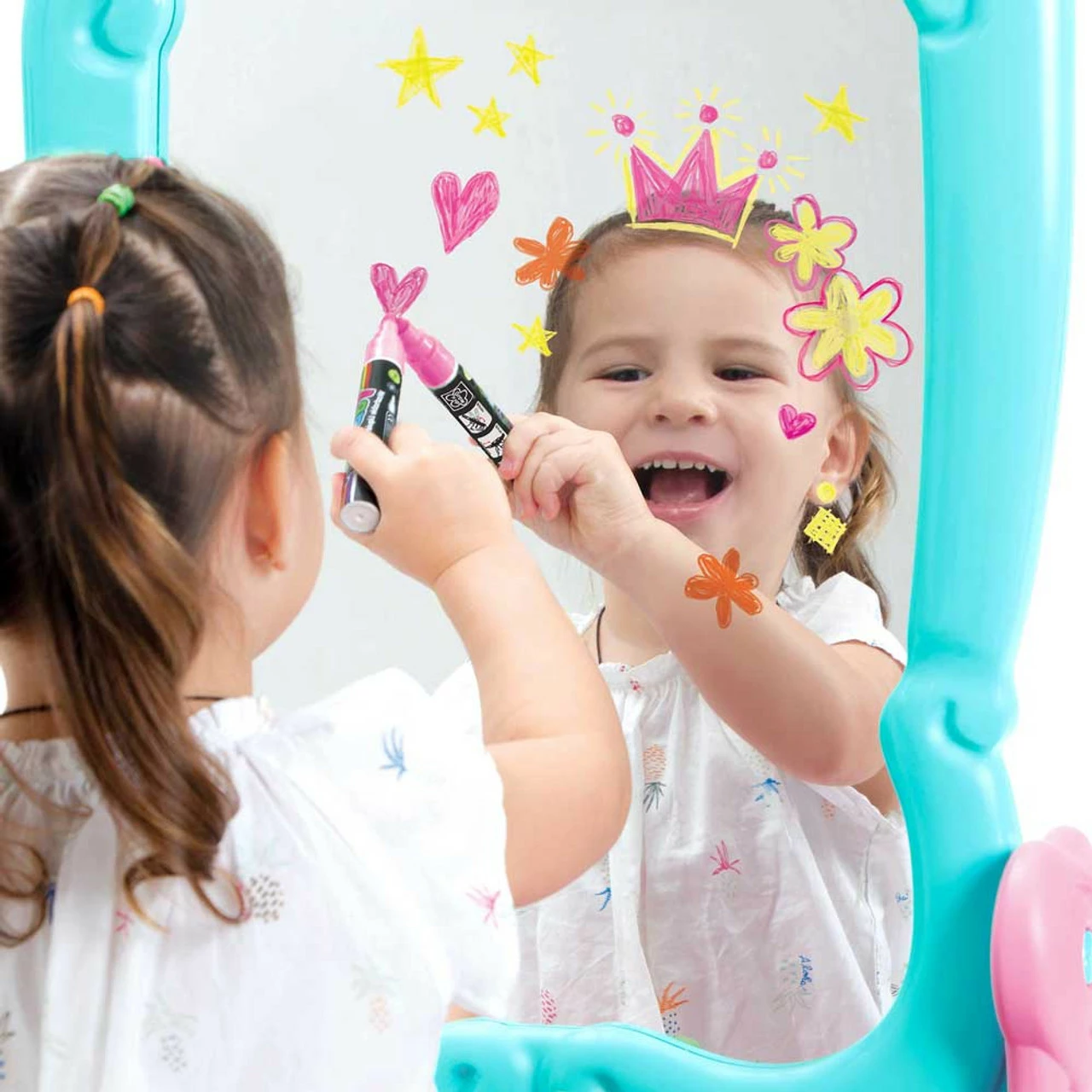 Grow'n Up Fab Studio 3-in-1 Vanity Easel - Image 6