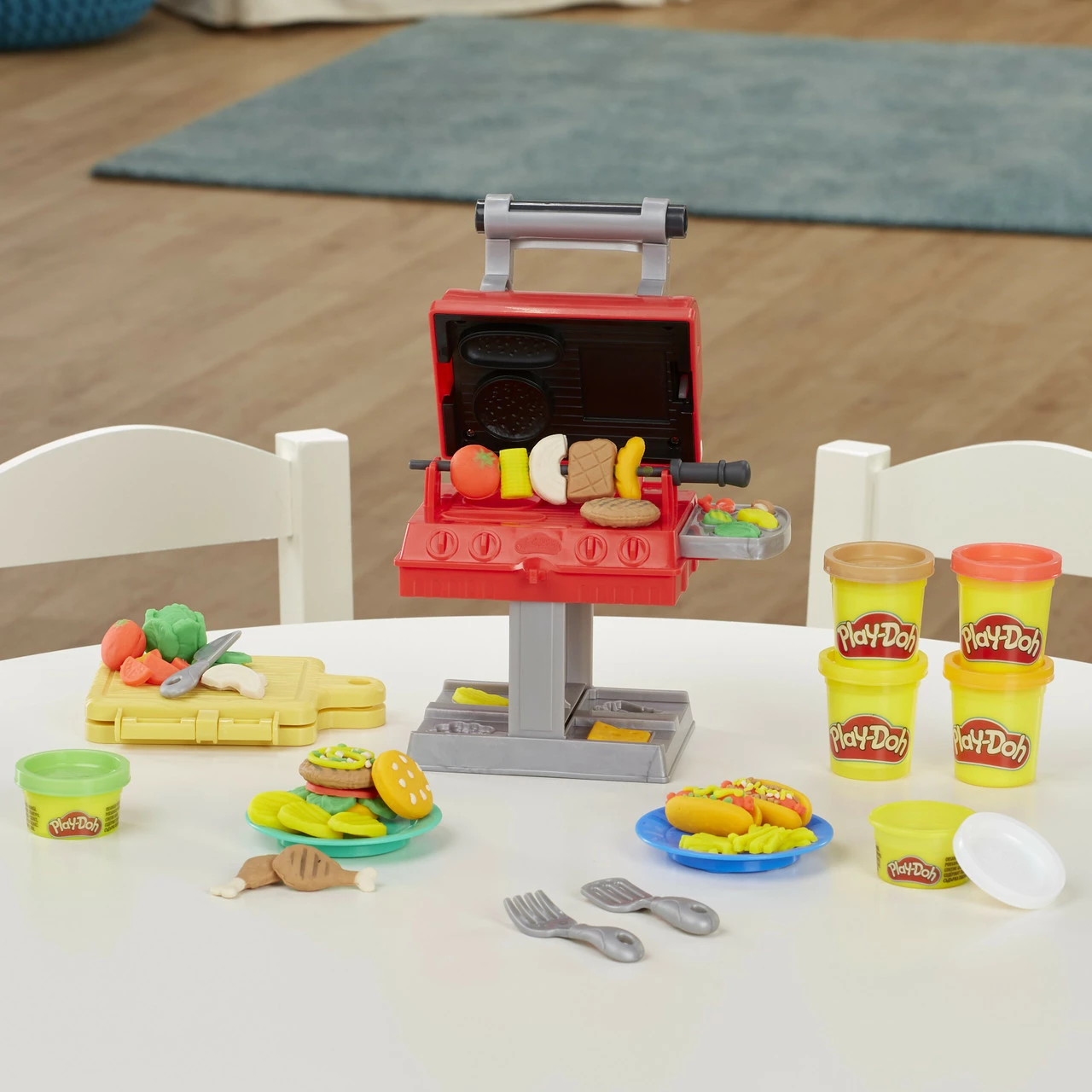 Play-Doh Kitchen Creations Grill 'n Stamp Playset 4 Play-Doh Kitchen Creations Grill 'n Stamp Playset - Image 2