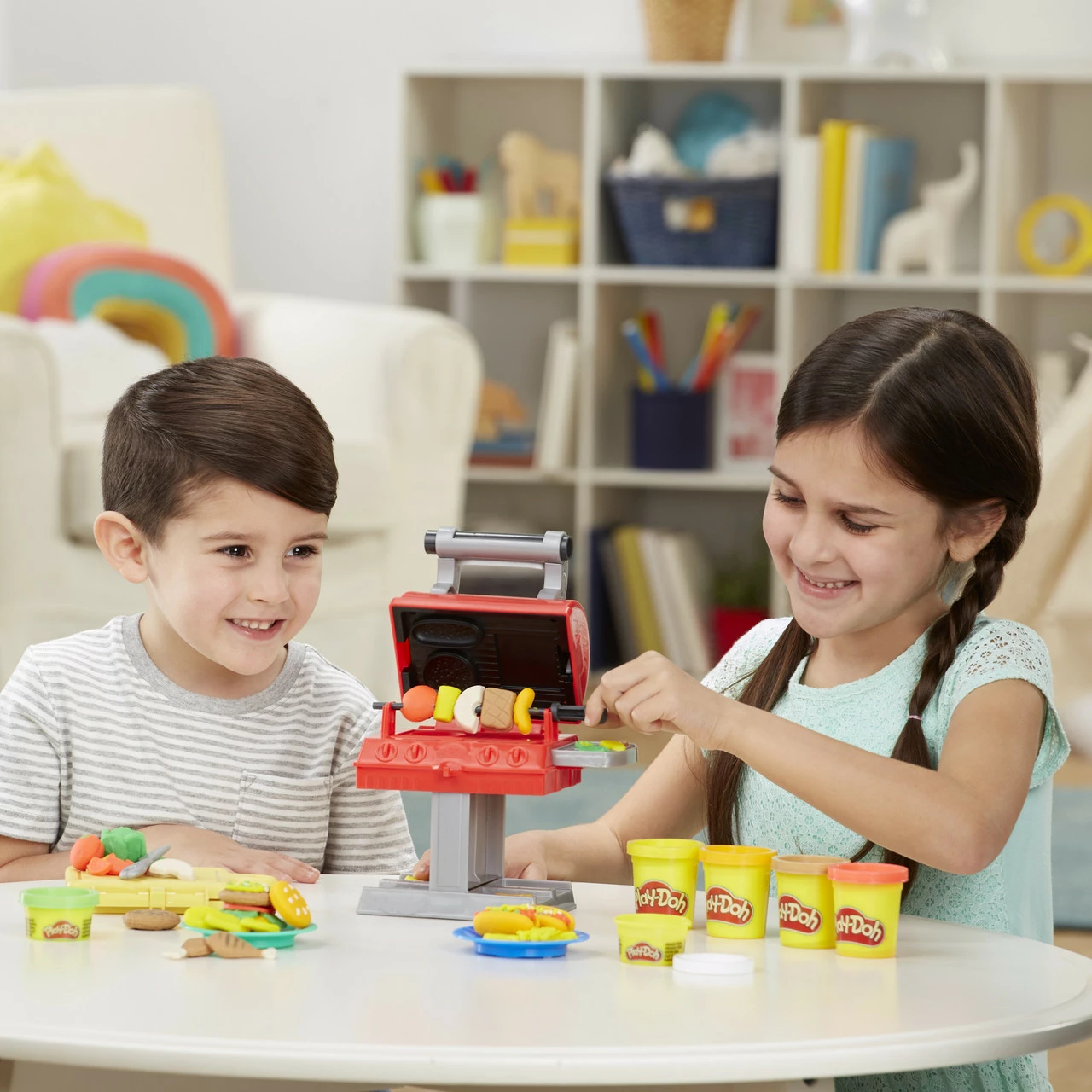 Play-Doh Kitchen Creations Grill 'n Stamp Playset 8 Play-Doh Kitchen Creations Grill 'n Stamp Playset - Image 6
